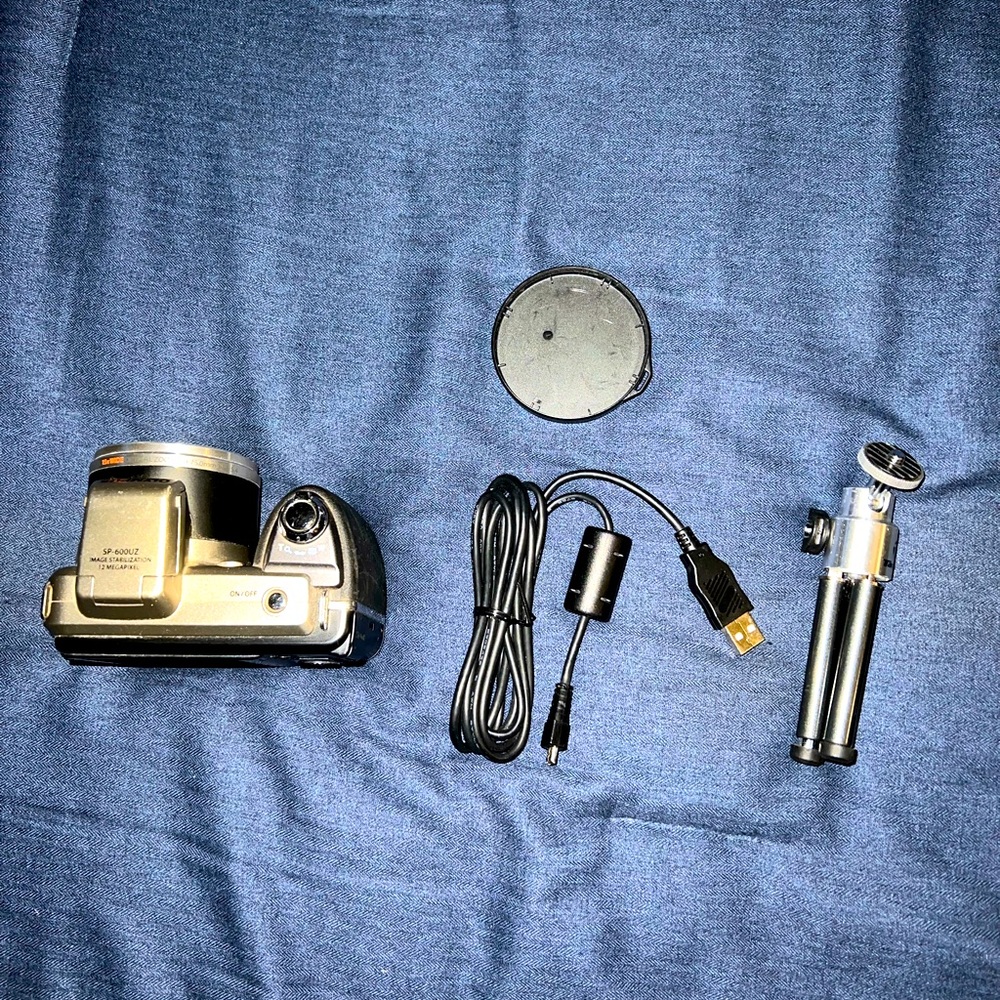 Olympus camera SP-600UZ (memory car included)